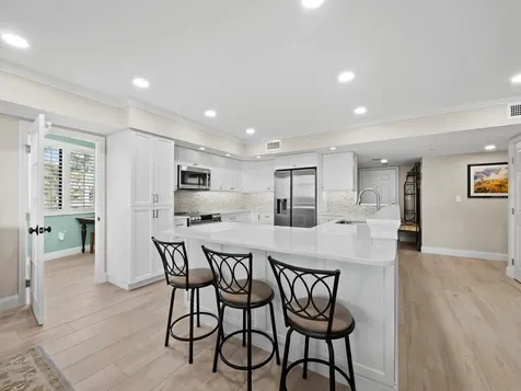 1485 Gulf Of Mexico Drive Longboat Key FL 34228