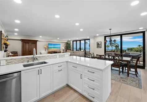1485 Gulf Of Mexico Drive Longboat Key FL 34228