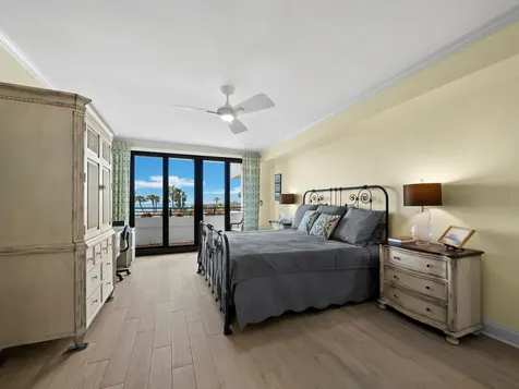 1485 Gulf Of Mexico Drive Longboat Key FL 34228