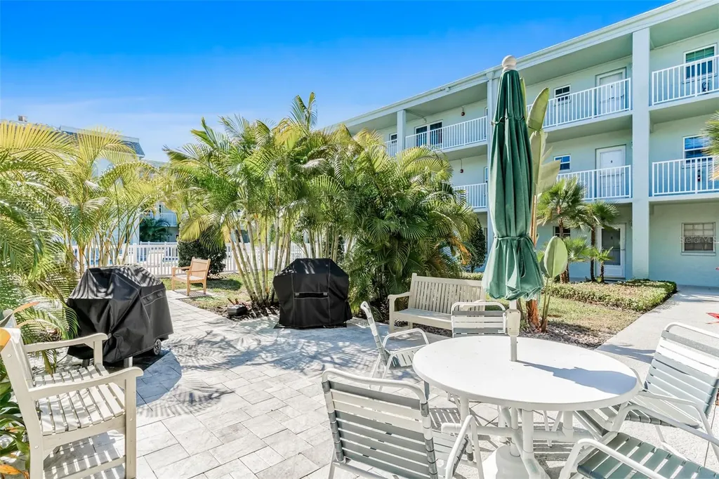 701 Poinsettia Road Belleair FL 33756