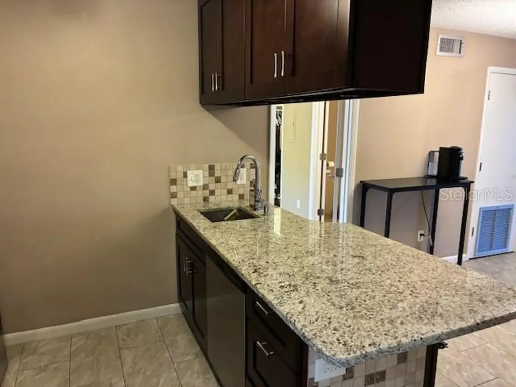 3806 N Oak Drive Tampa FL 33611