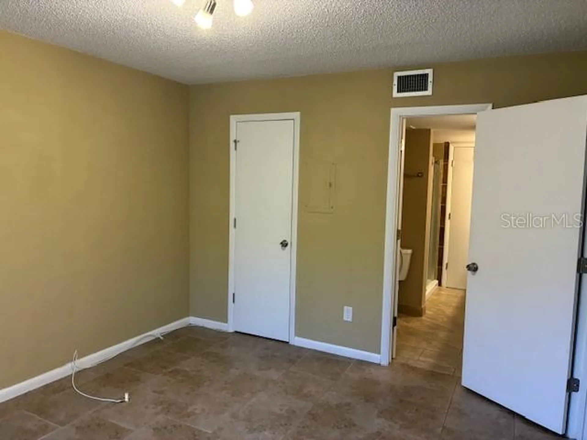 3806 N Oak Drive Tampa FL 33611