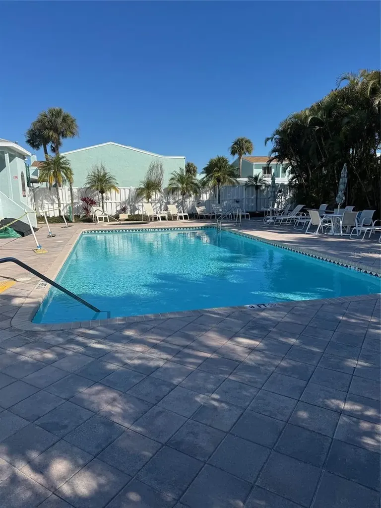 641 Garland Circle Indian Rocks Beach FL 33785
