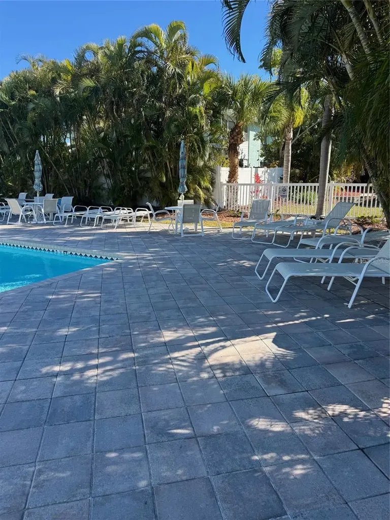 641 Garland Circle Indian Rocks Beach FL 33785