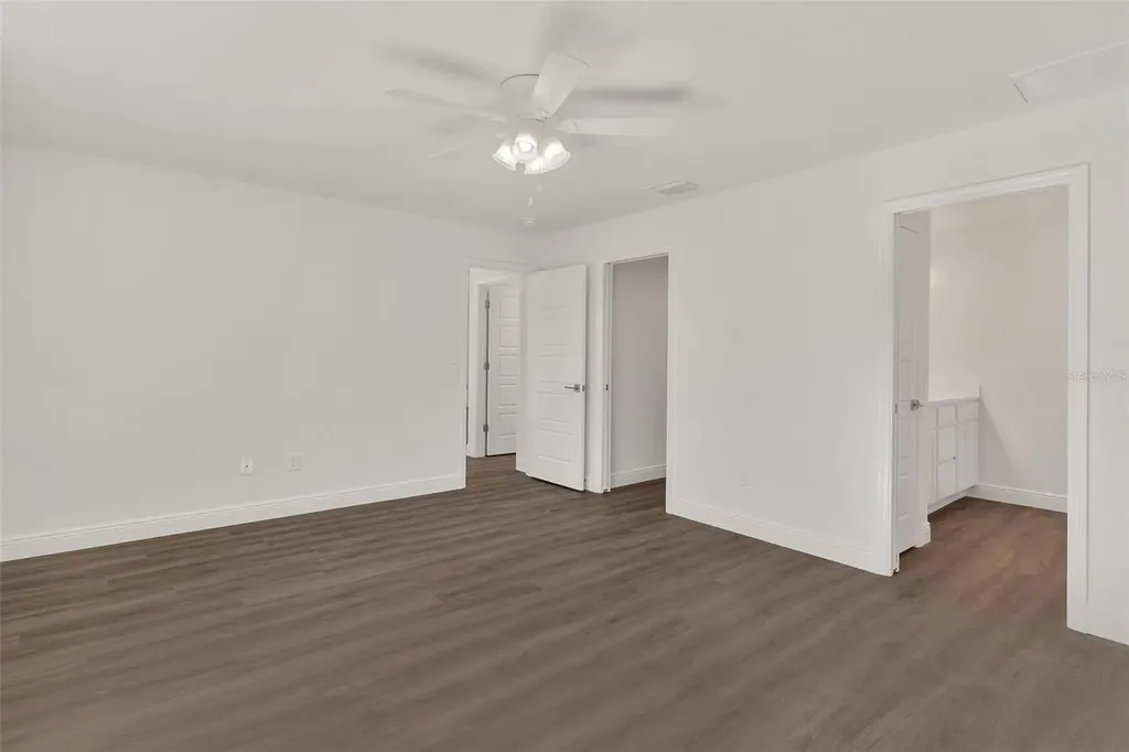 2011 Edgewood Avenue Leesburg FL 34748