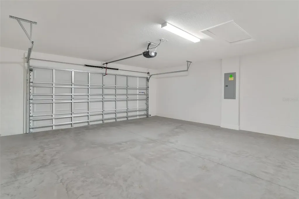 2011 Edgewood Avenue Leesburg FL 34748