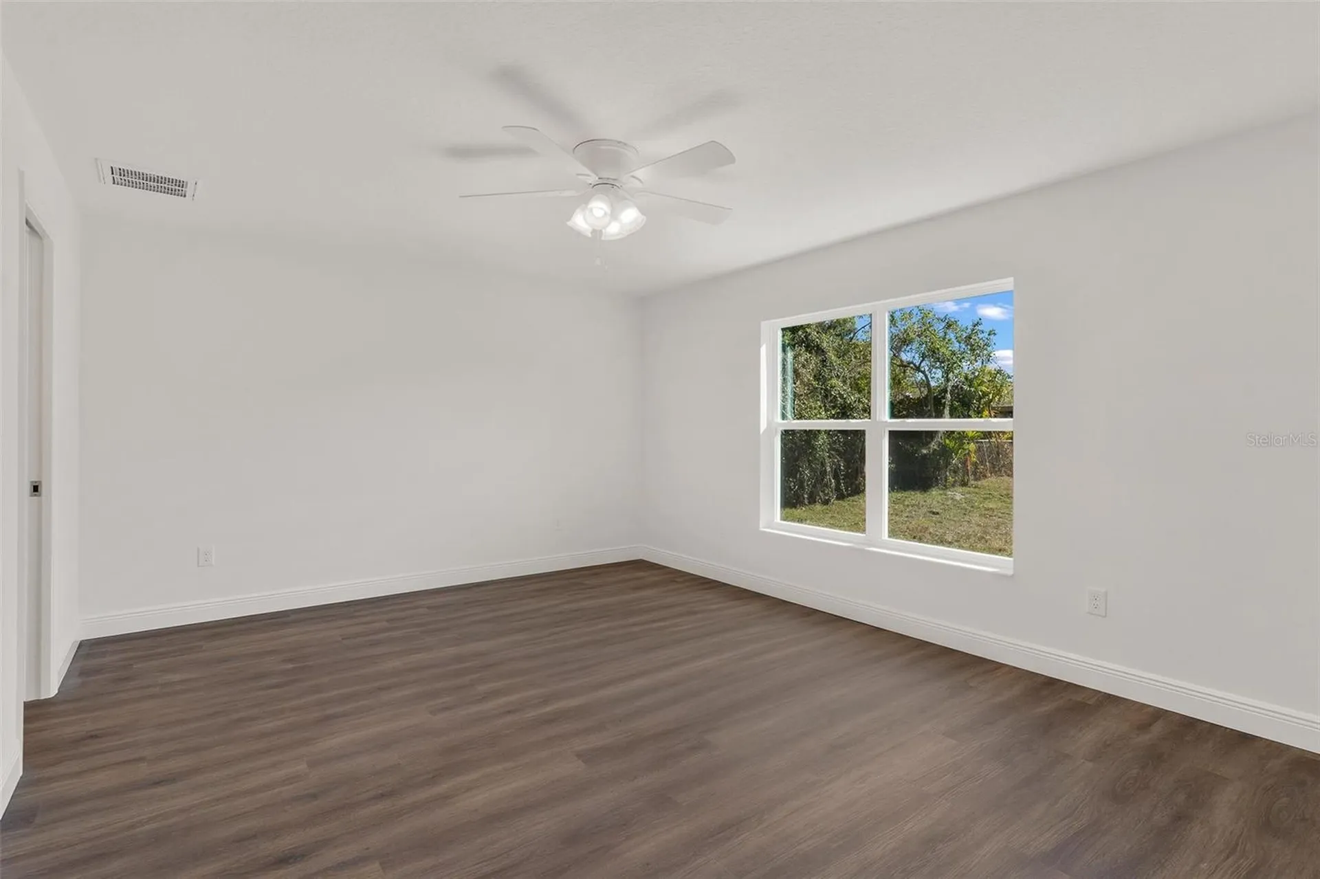 2011 Edgewood Avenue Leesburg FL 34748