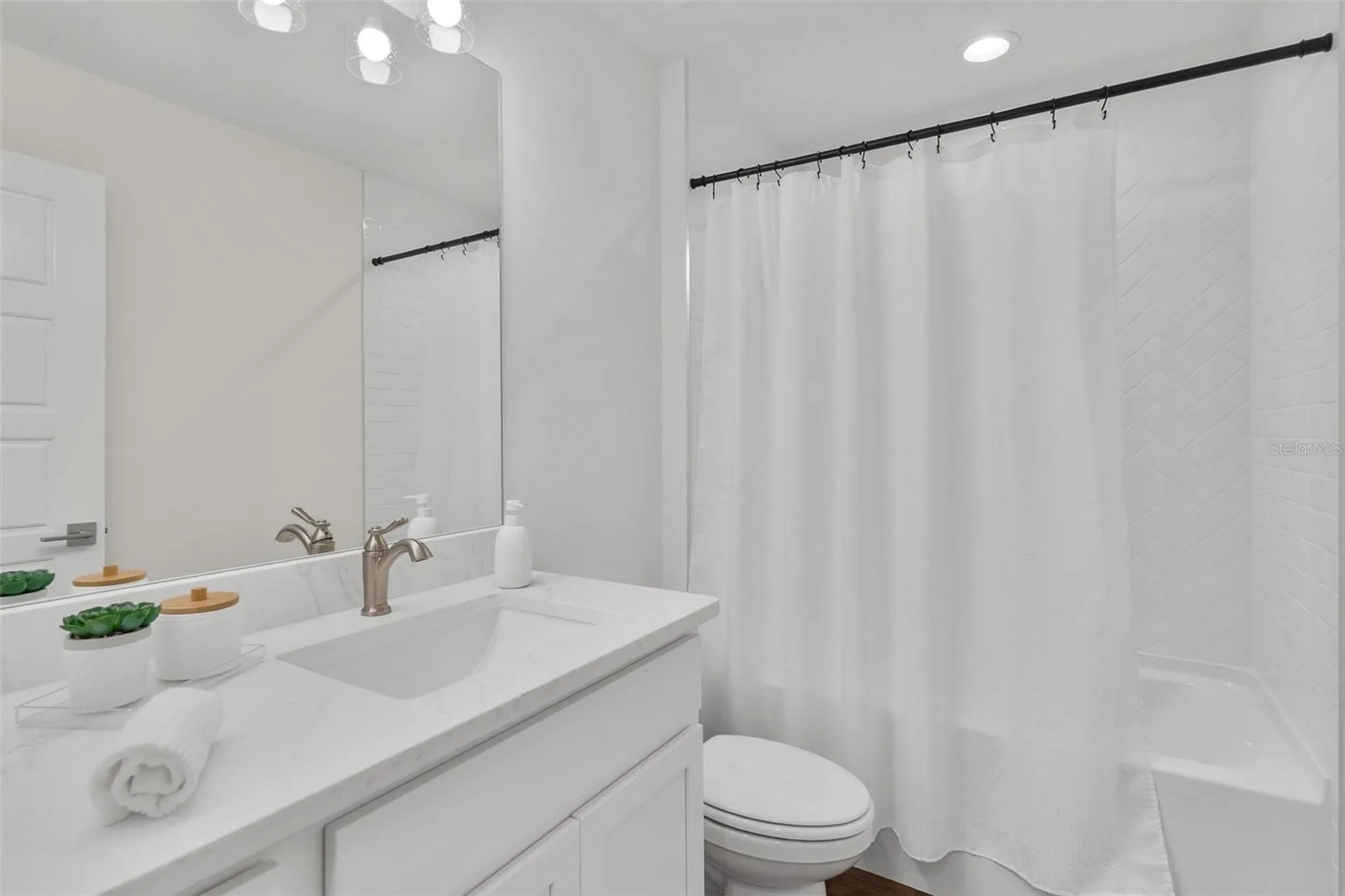 2011 Edgewood Avenue Leesburg FL 34748