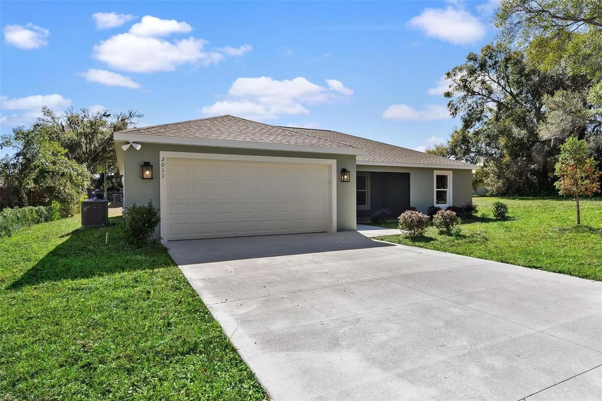 2011 Edgewood Avenue Leesburg FL 34748