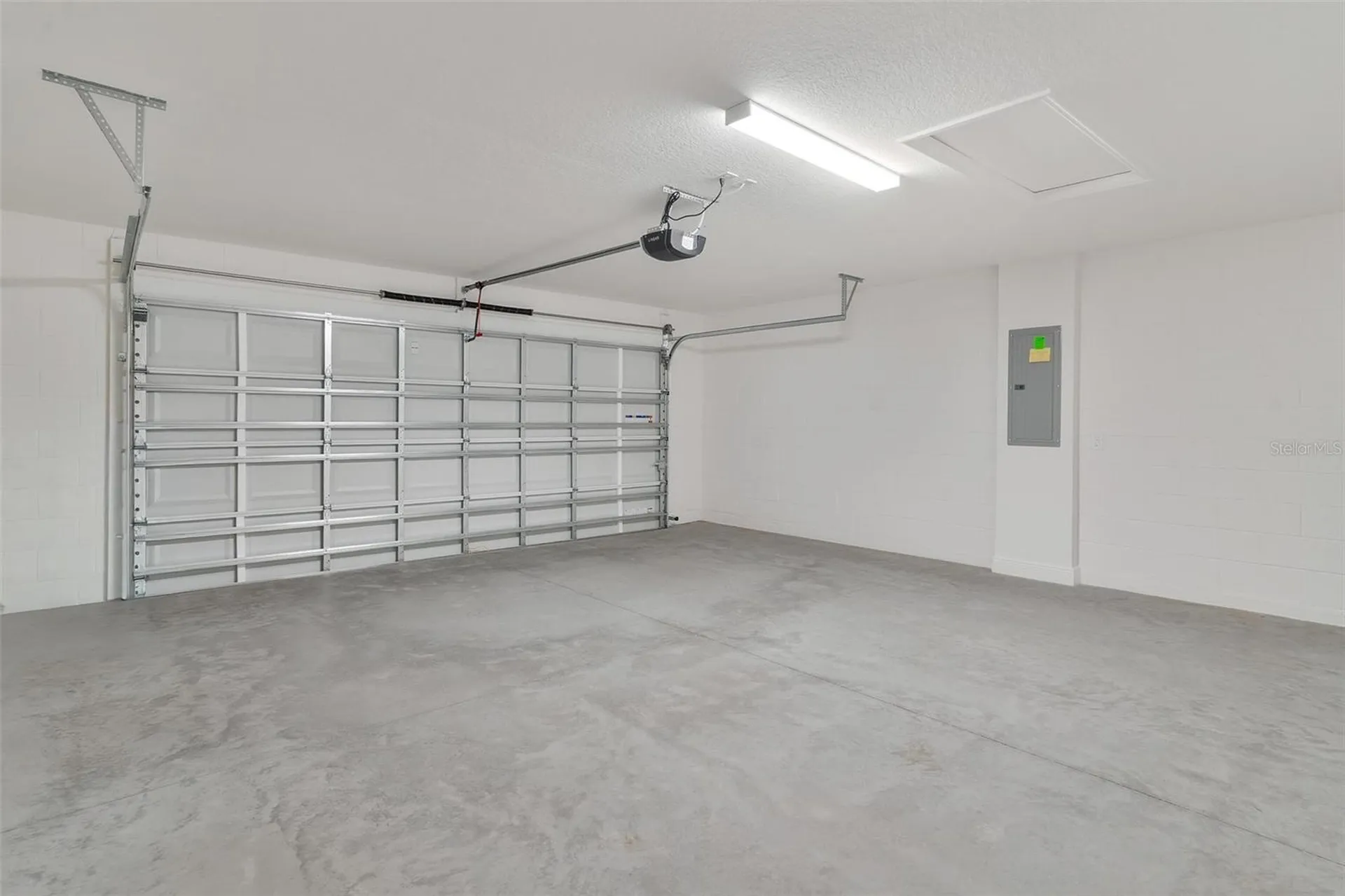 2011 Edgewood Avenue Leesburg FL 34748