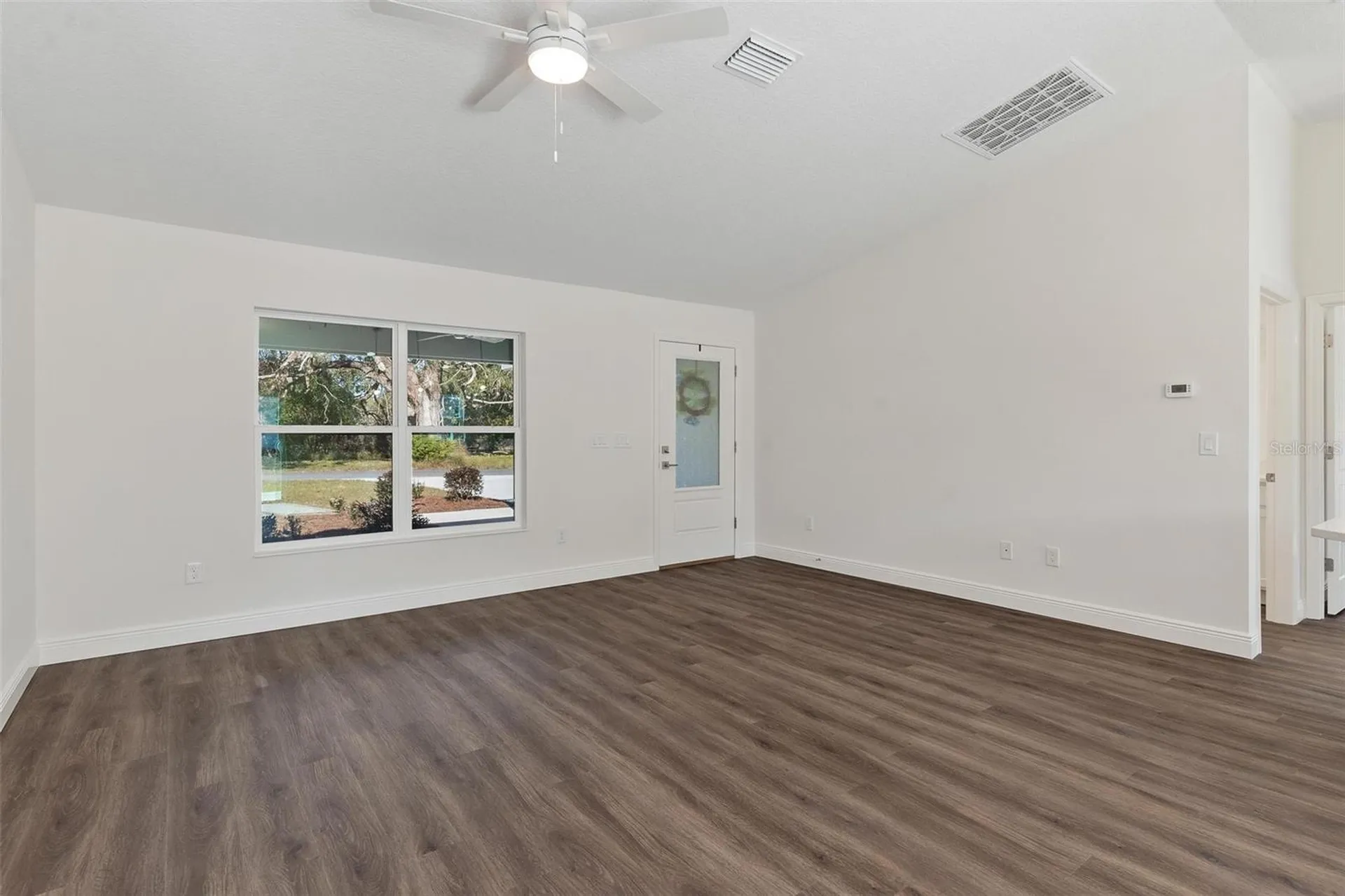 2011 Edgewood Avenue Leesburg FL 34748