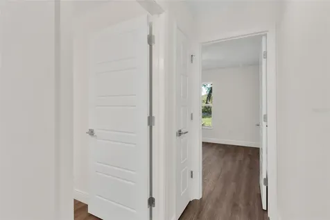 2011 Edgewood Avenue Leesburg FL 34748