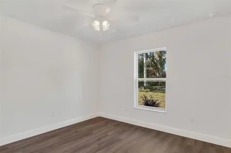 2011 Edgewood Avenue Leesburg FL 34748