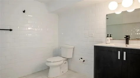 203 Recinto Sur Old San Juan PR 00901