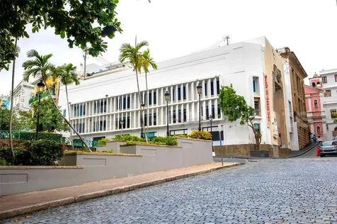 203 Recinto Sur Old San Juan PR 00901