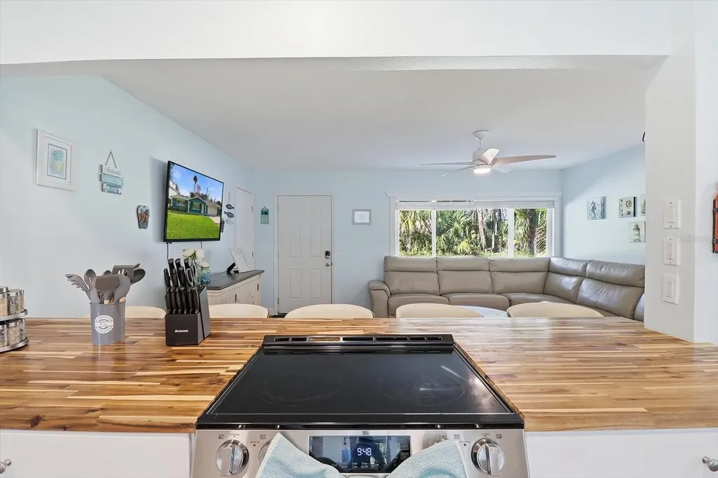 3619 N Suwannee Point Crystal River FL 34428