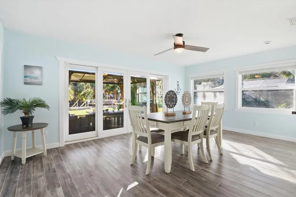 3619 N Suwannee Point Crystal River FL 34428