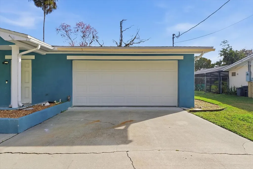 3619 N Suwannee Point Crystal River FL 34428