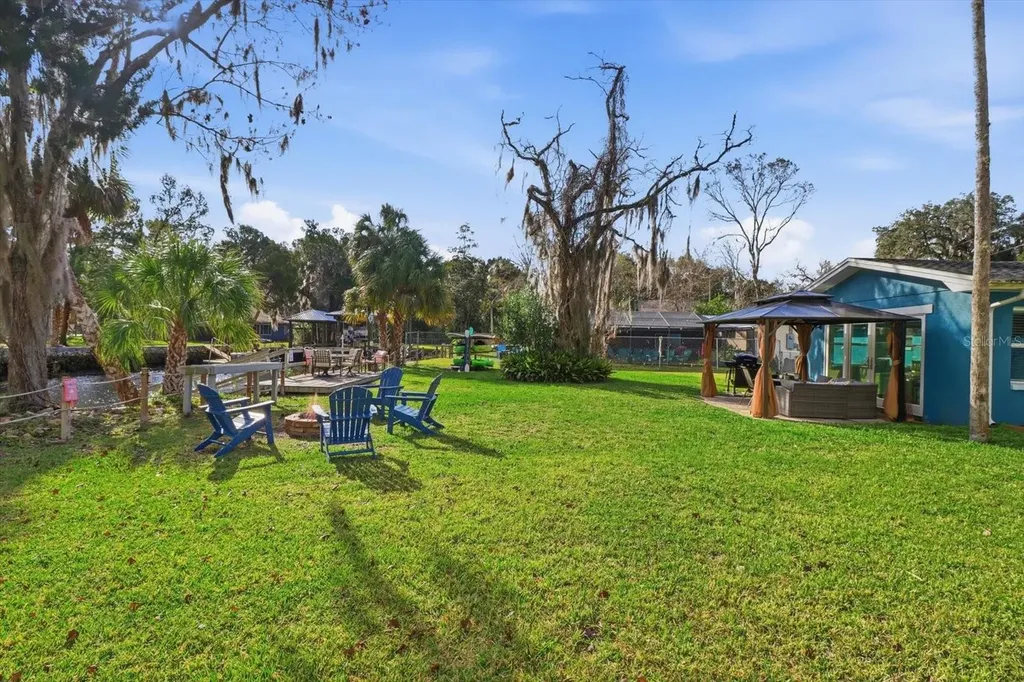 3619 N Suwannee Point Crystal River FL 34428