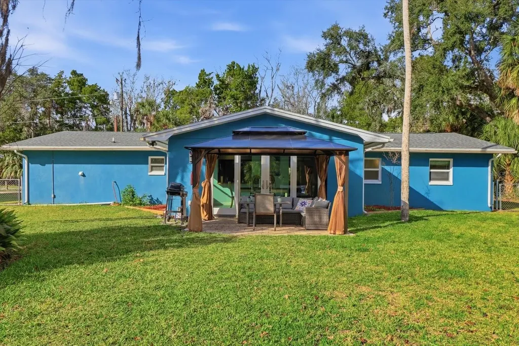 3619 N Suwannee Point Crystal River FL 34428