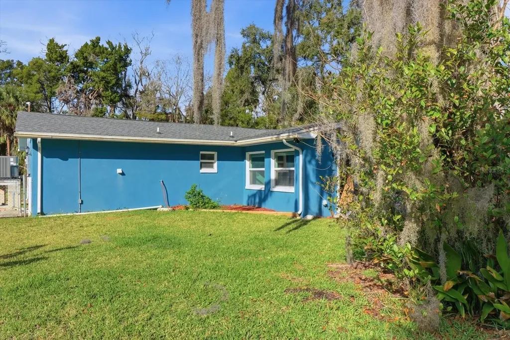 3619 N Suwannee Point Crystal River FL 34428