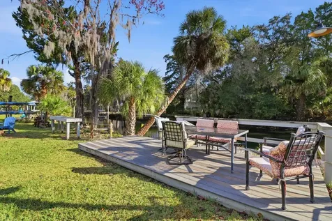 3619 N Suwannee Point Crystal River FL 34428