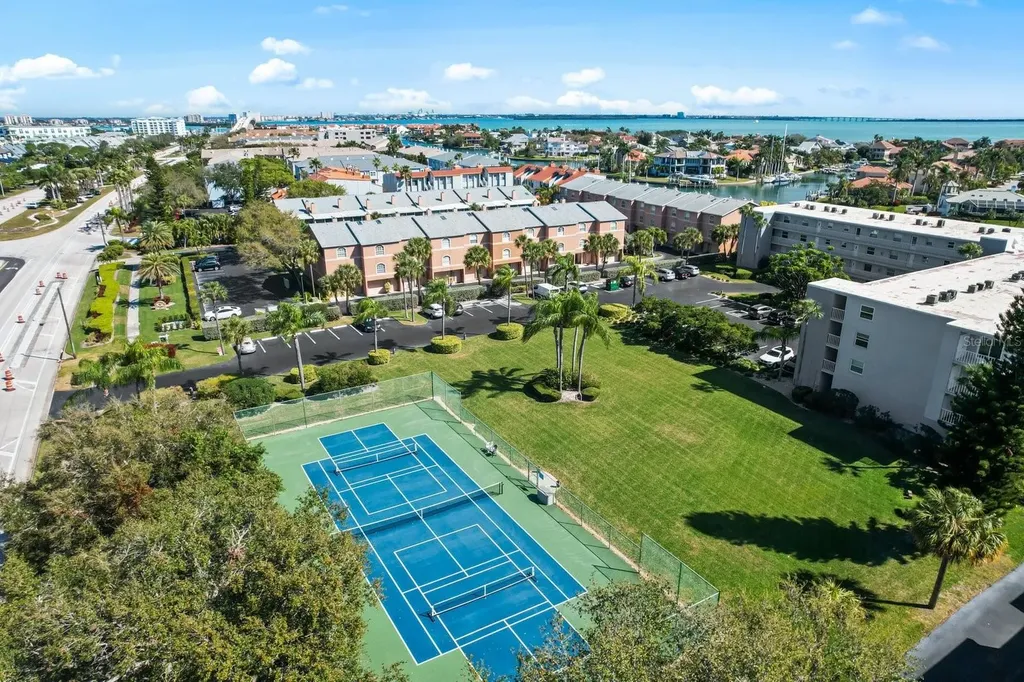 719 Pinellas Bayway S Tierra Verde FL 33715