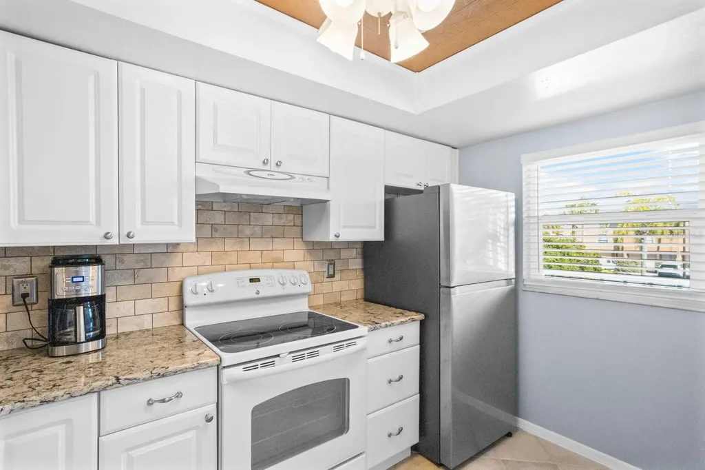 719 Pinellas Bayway S Tierra Verde FL 33715