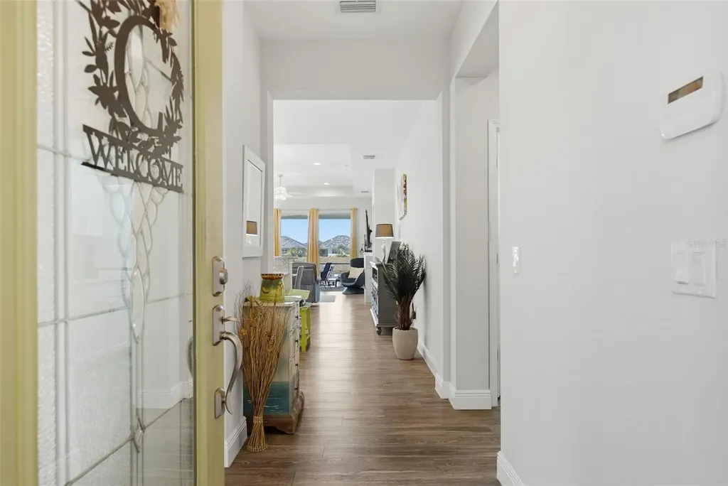 7522 Campus Cove Sarasota FL 34243