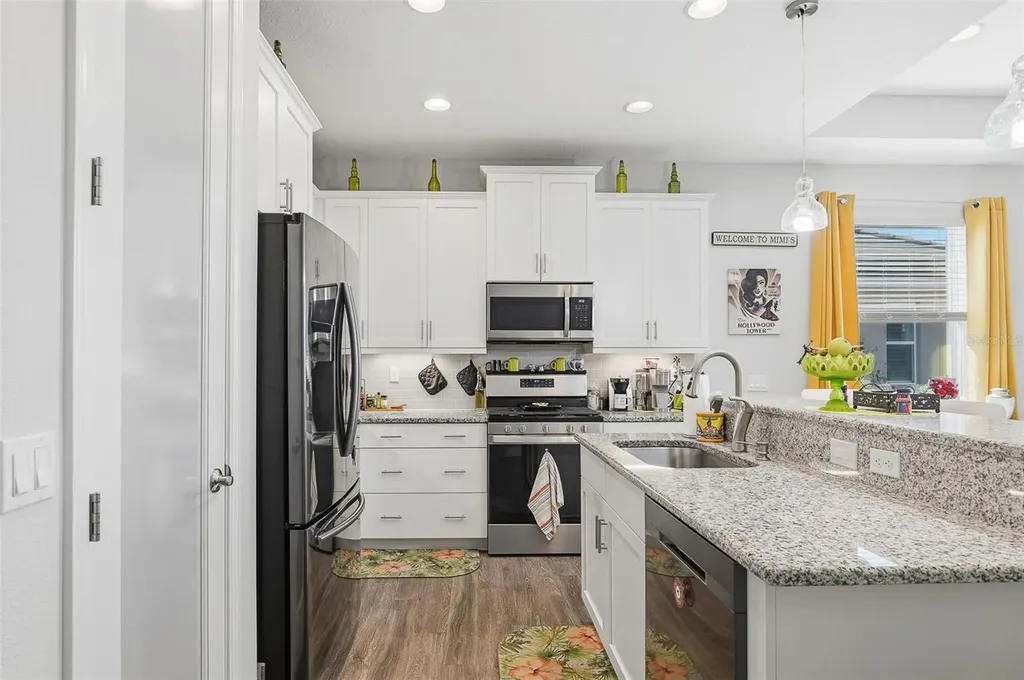 7522 Campus Cove Sarasota FL 34243