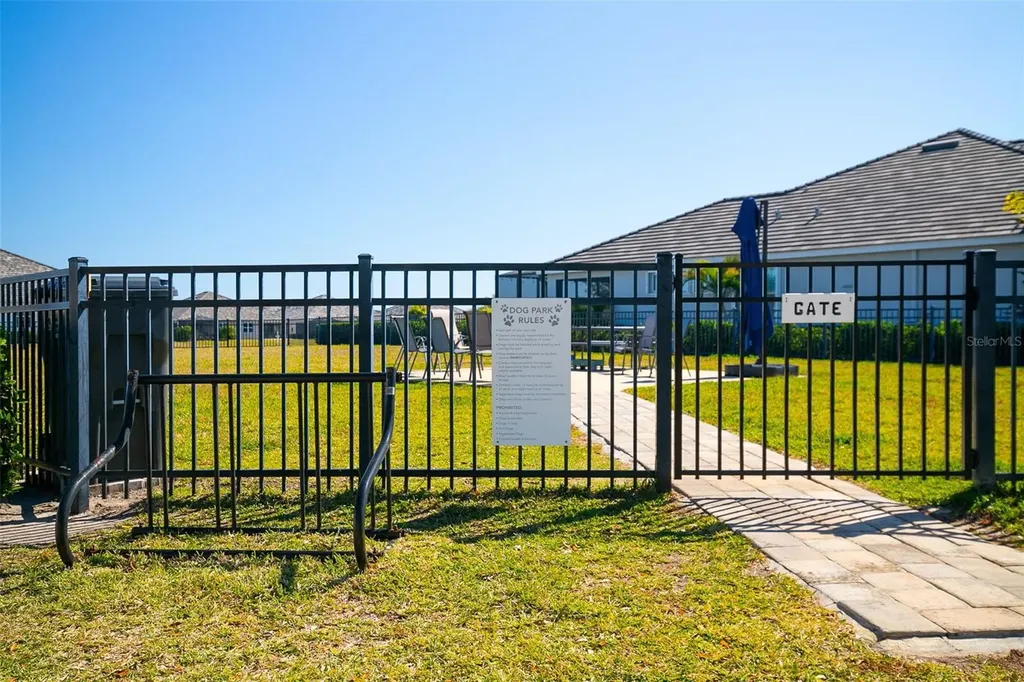 7522 Campus Cove Sarasota FL 34243