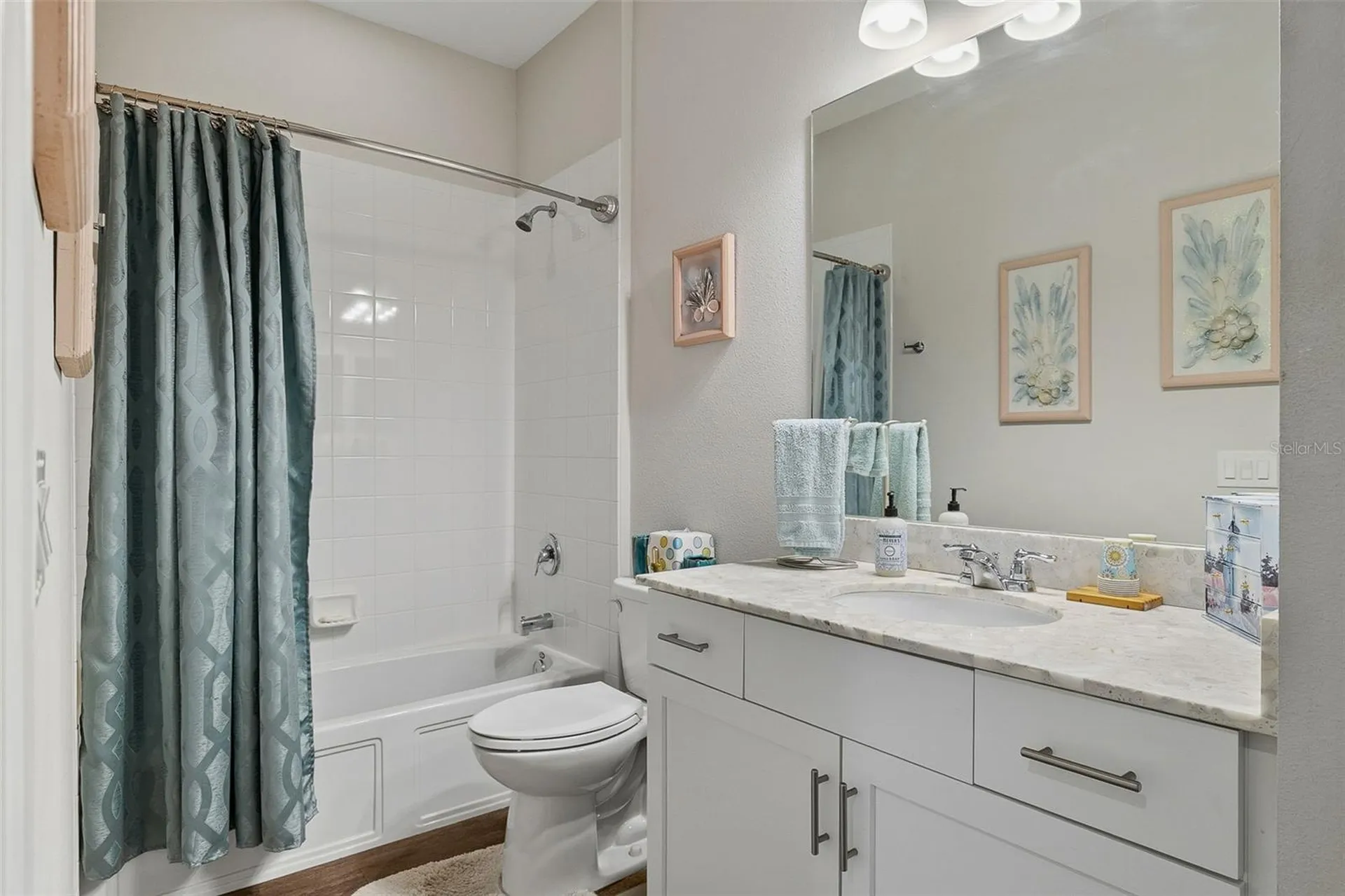 7522 Campus Cove Sarasota FL 34243