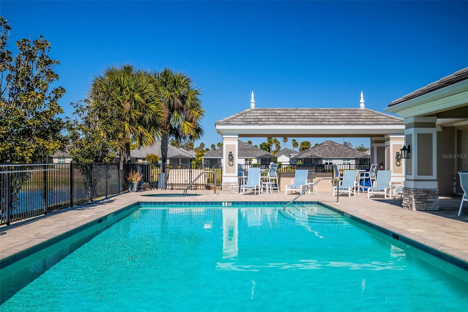 7522 Campus Cove Sarasota FL 34243