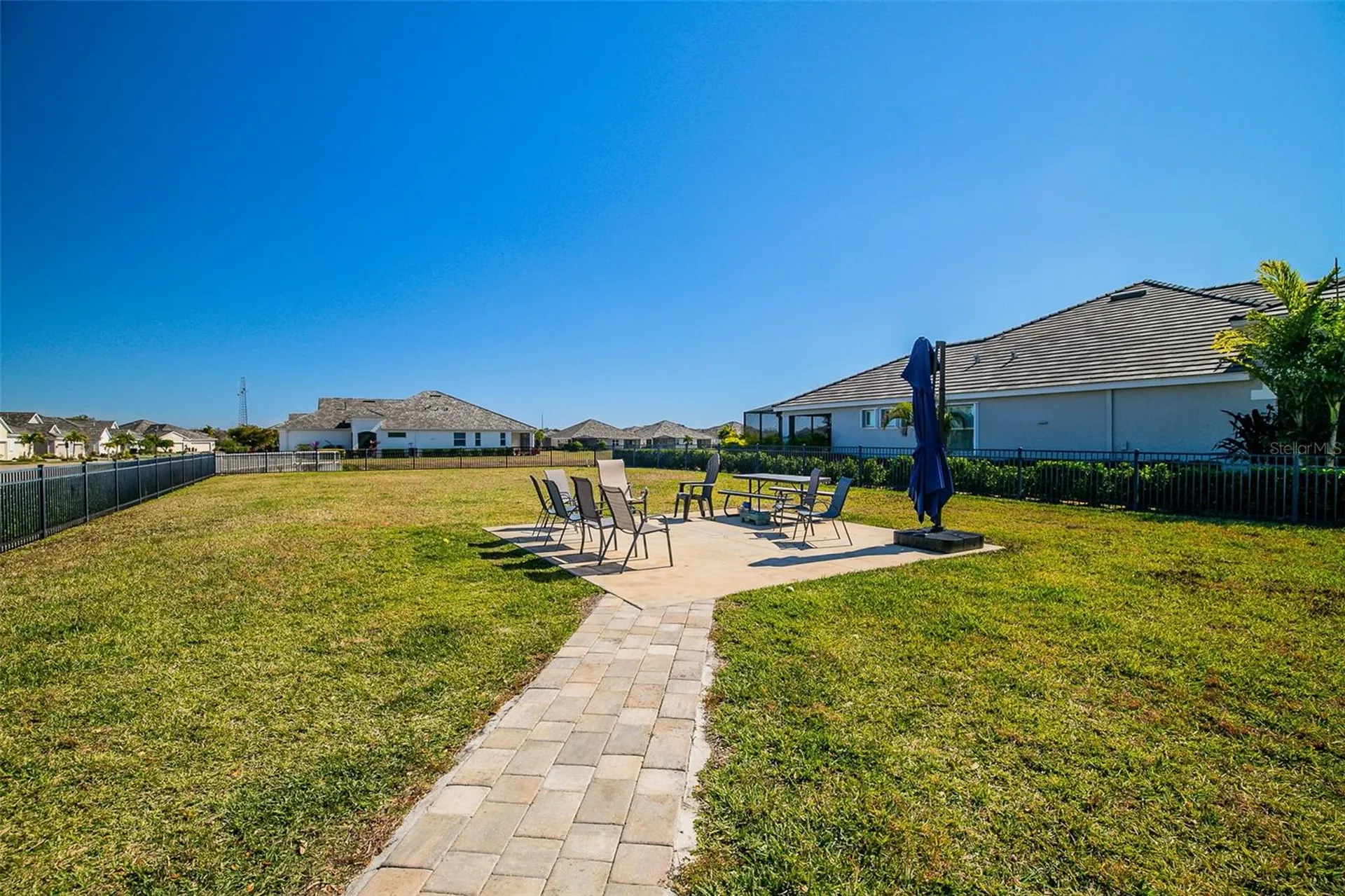 7522 Campus Cove Sarasota FL 34243