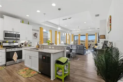 7522 Campus Cove Sarasota FL 34243