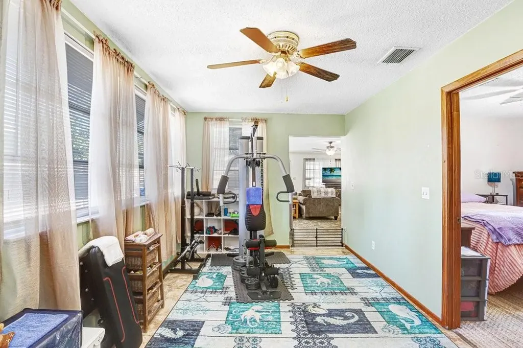 4434 19th Street Circle W Bradenton FL 34207