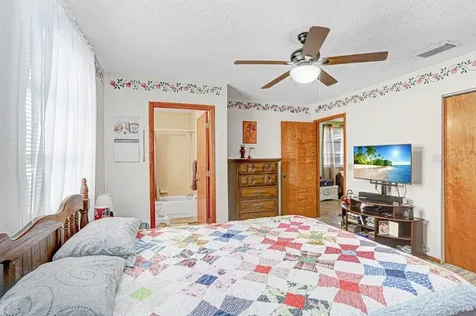 4434 19th Street Circle W Bradenton FL 34207