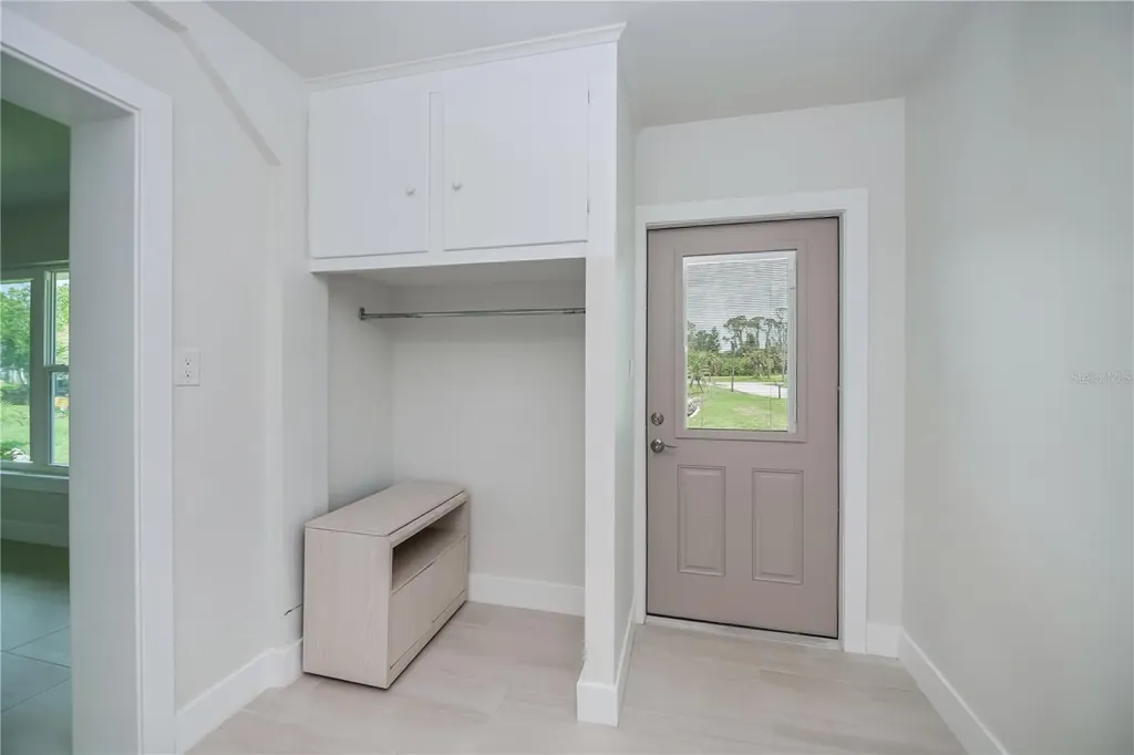 352 Oak Street Englewood FL 34223