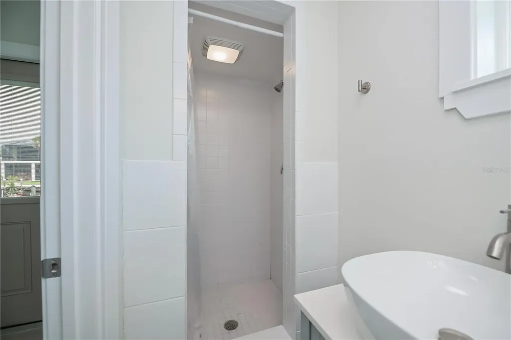352 Oak Street Englewood FL 34223
