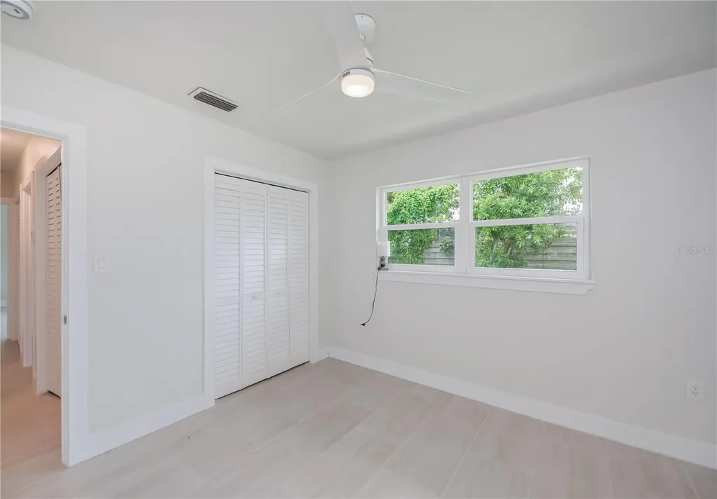 352 Oak Street Englewood FL 34223