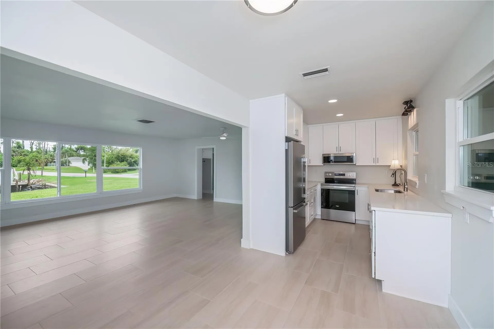 352 Oak Street Englewood FL 34223