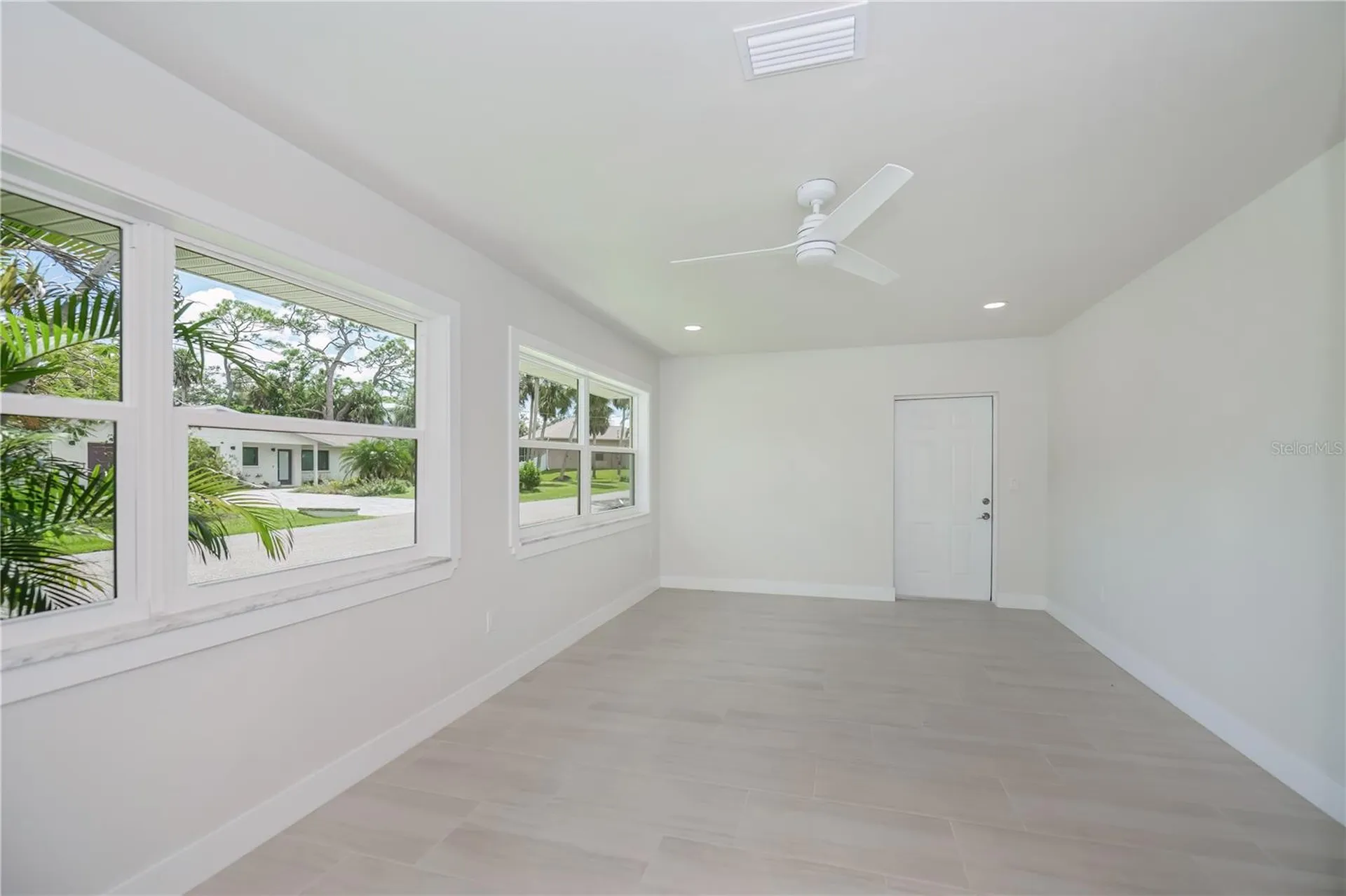 352 Oak Street Englewood FL 34223