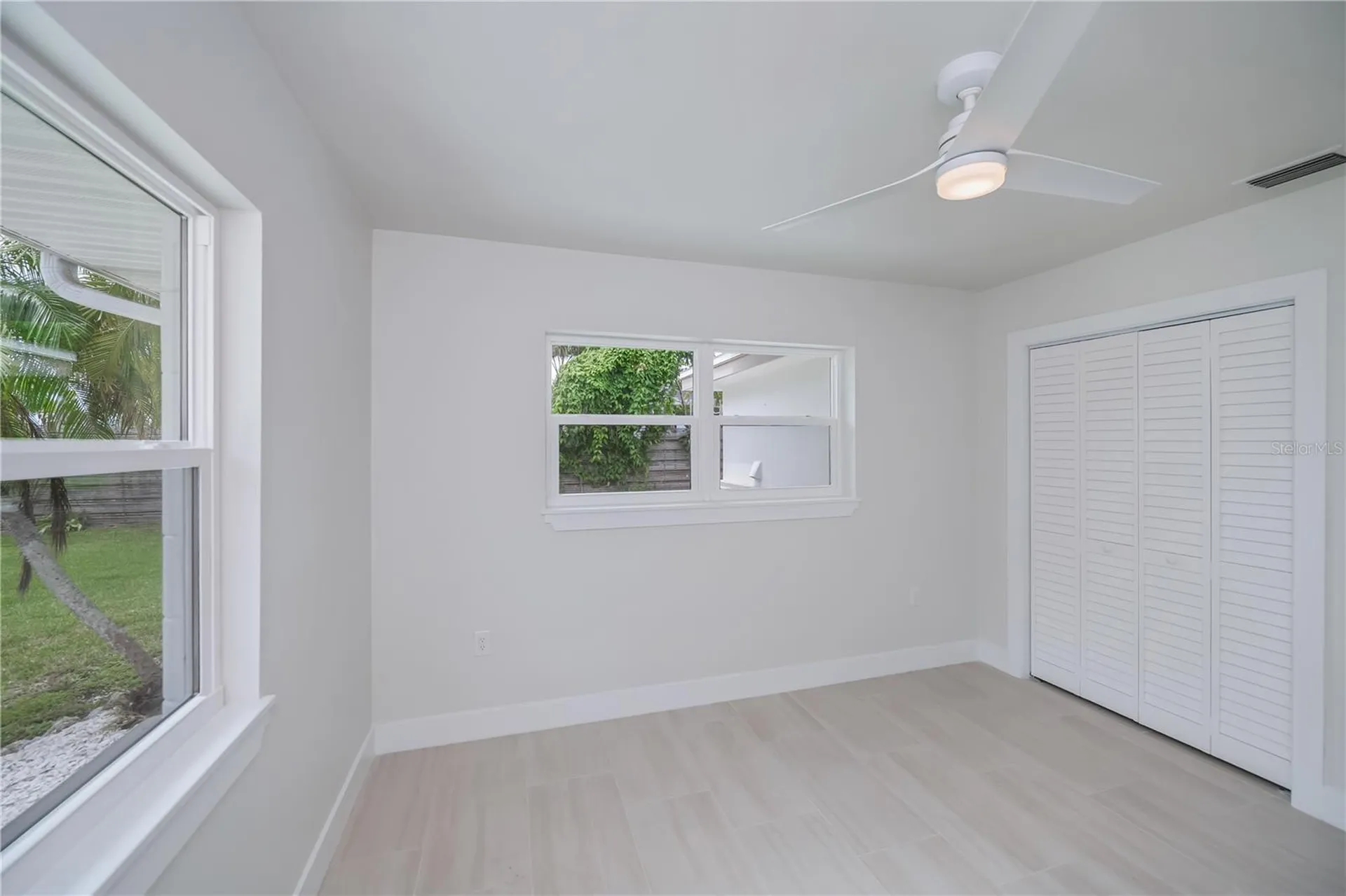 352 Oak Street Englewood FL 34223