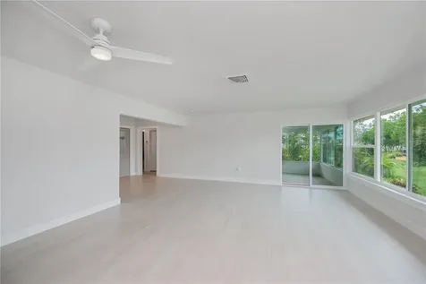 352 Oak Street Englewood FL 34223