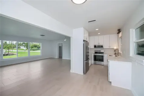 352 Oak Street Englewood FL 34223