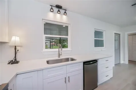 352 Oak Street Englewood FL 34223