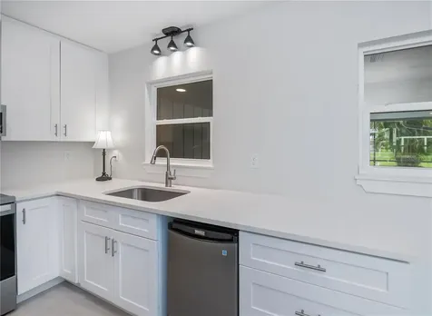 352 Oak Street Englewood FL 34223