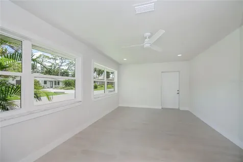 352 Oak Street Englewood FL 34223