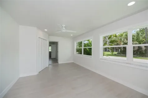 352 Oak Street Englewood FL 34223