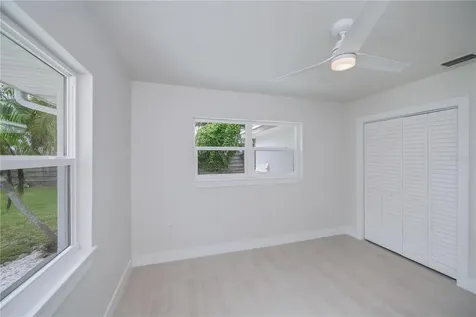 352 Oak Street Englewood FL 34223